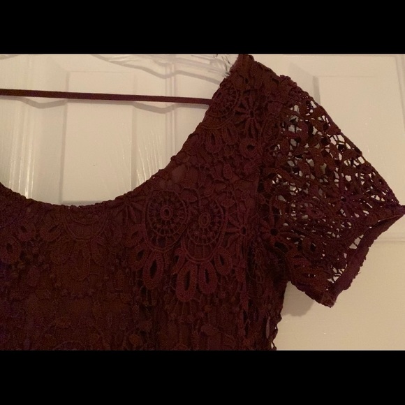Hollister Lace Dress - Picture 3 of 3